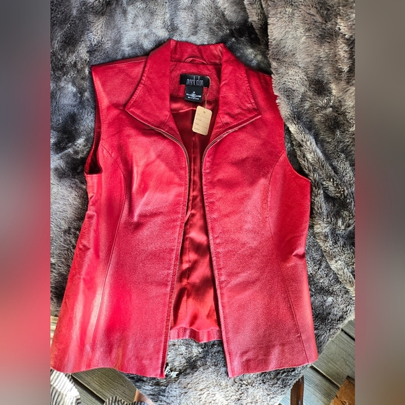 Mark Alan Jackets & Blazers - Mark Alan Genuine Red Leather Zip Front Vest – Size Medium